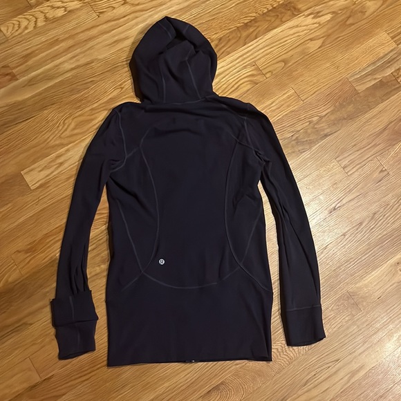 Used Lululemon Navy Coolmax Jacket - Picture 4 of 5